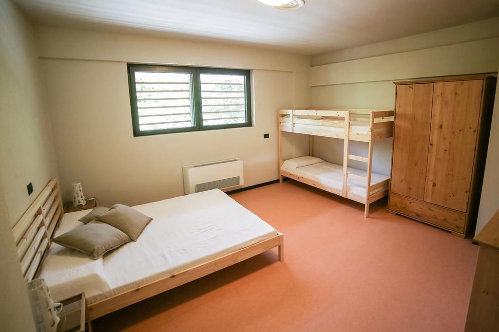 Oasi Hostel Merone Szoba fotó